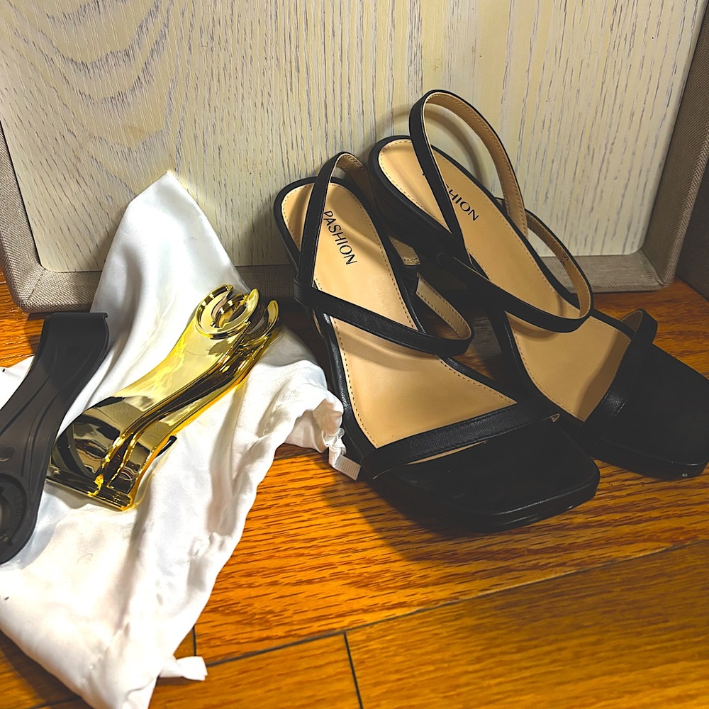 Pashion Convertible Sandals Sz 5.5